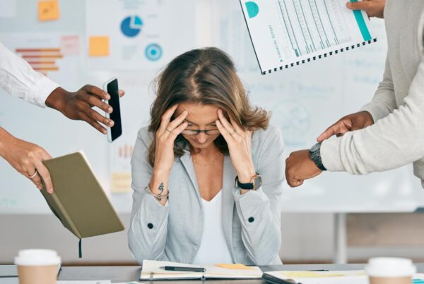 marketing-specialist-overwhelmed business owner