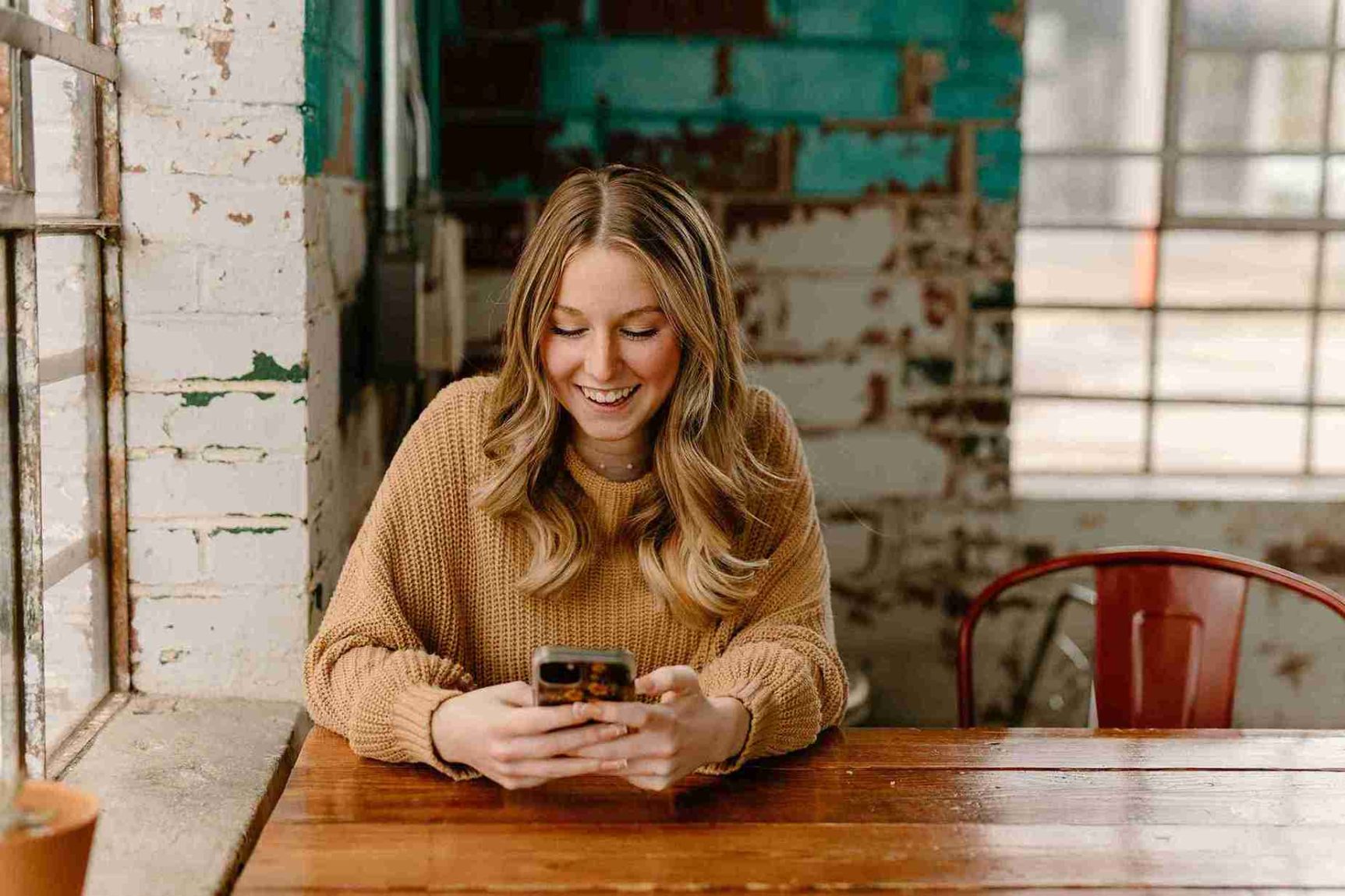 how to find web host